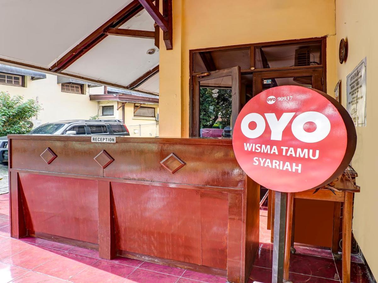 Oyo 90937 Tamu Syariah Hotel 2*