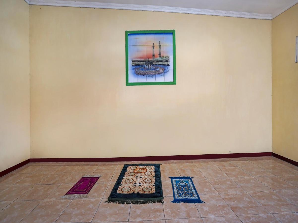 Oyo 90937 Tamu Syariah 2*