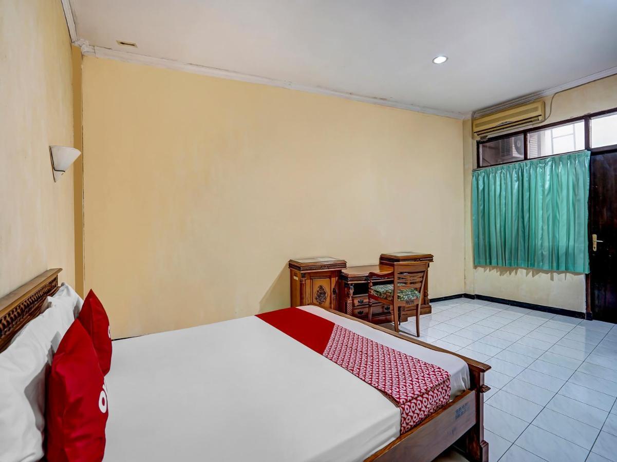 Oyo 90937 Tamu Syariah Hotel